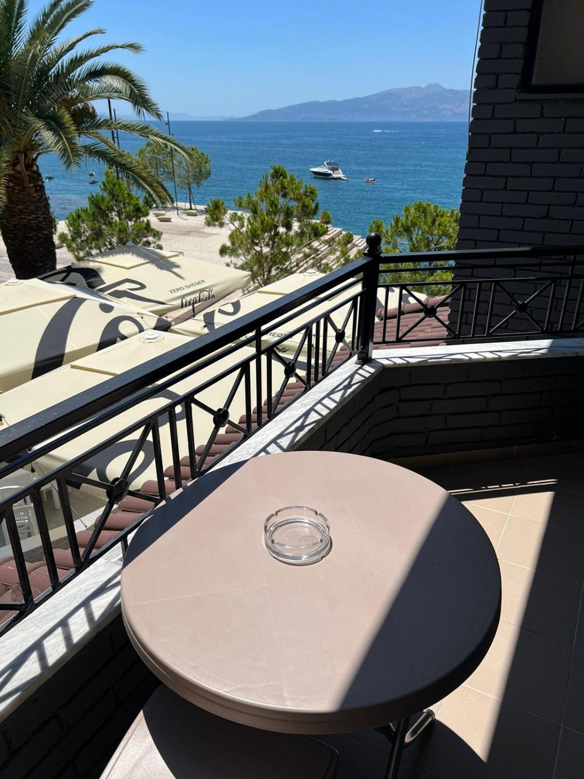 Hotel Summer Sarandë Exteriör bild