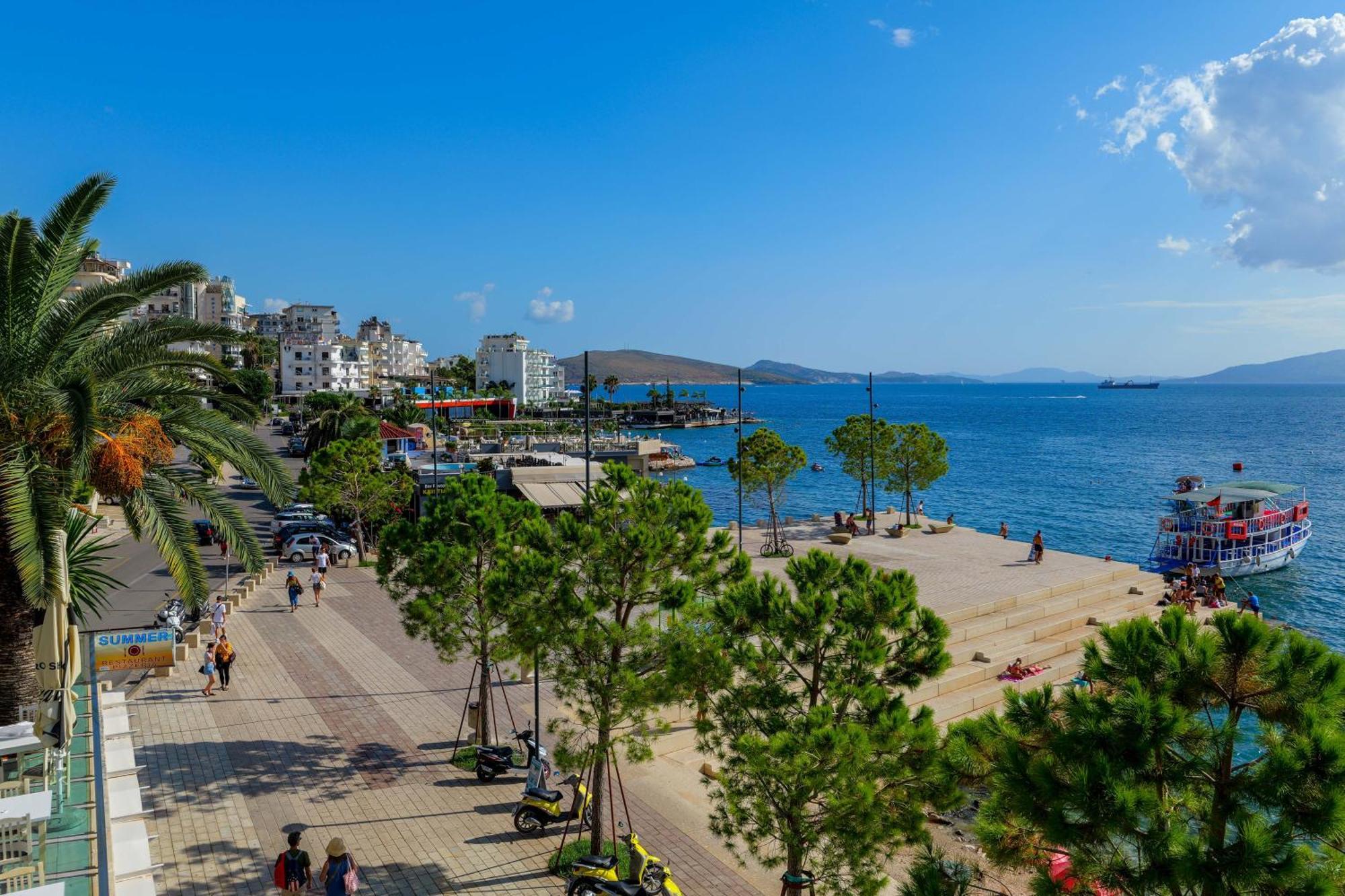 Hotel Summer Sarandë Exteriör bild