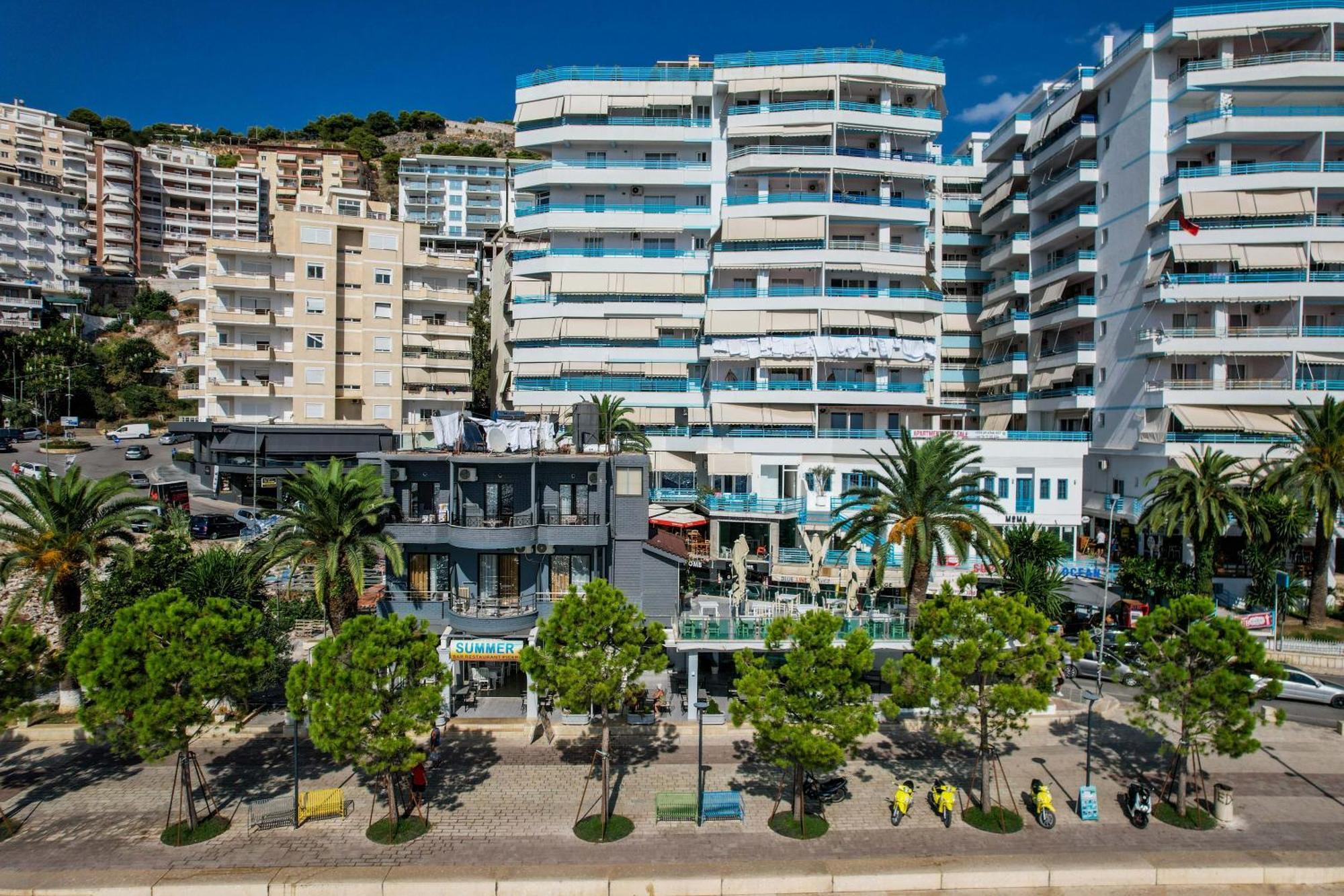 Hotel Summer Sarandë Exteriör bild